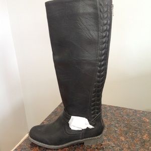 Woman's boots